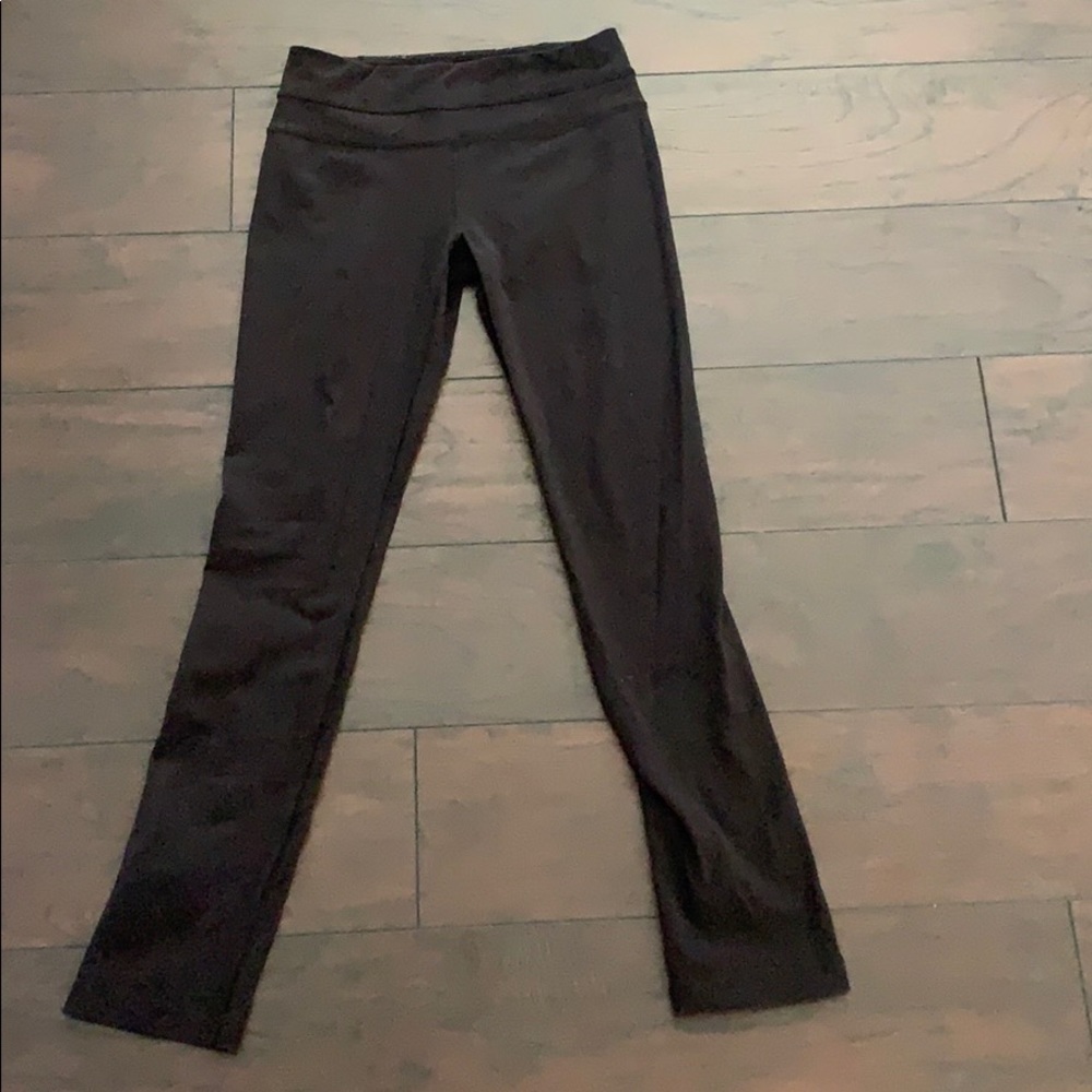 black lulu lemon leggings